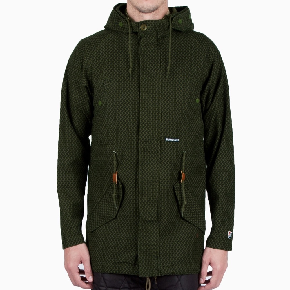 UNDEFEATED Men’s Olive Shemagh Fishtail Jacket size large spring coat